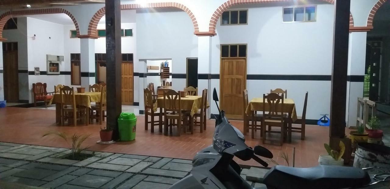 Hotel Tacuaral 루레나바케 외부 사진